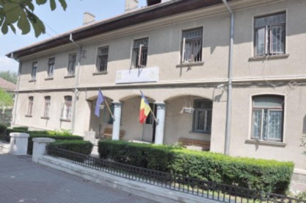 Poliţiştii cercetează o femeie care falsificat un certificat de producător